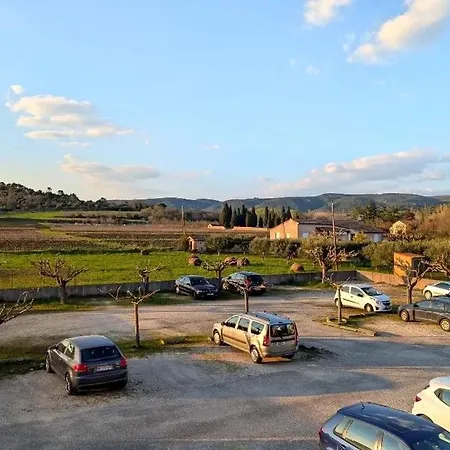 Le Saint-michelet Apartment Goudargues